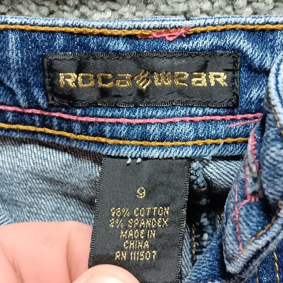 Roca Wear SIze 9 Jeans Gold Embroidery 5 Pocket Design - Picture 4 of 6